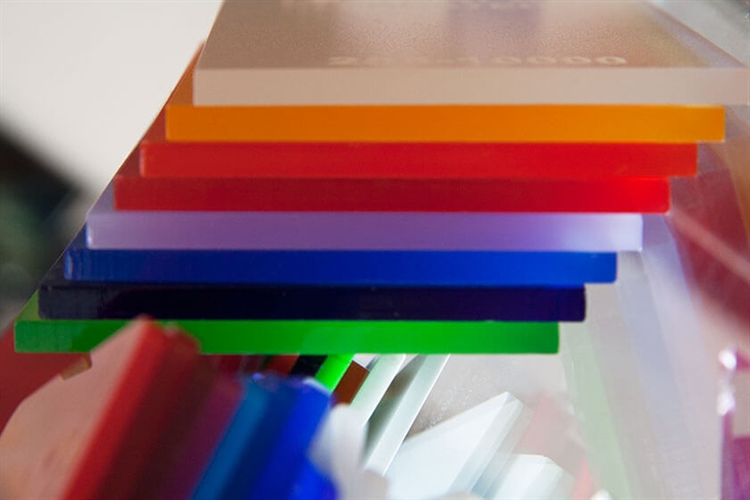 Policarbonato vs Plexiglass - Quali differenze?