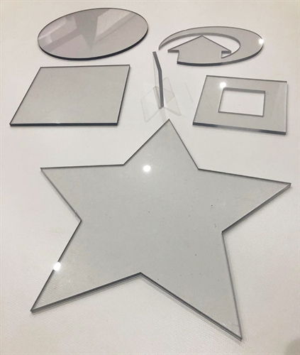 plexiglass sagomato a disegno