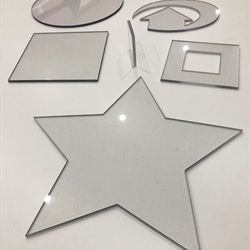 plexiglass sagomato a disegno